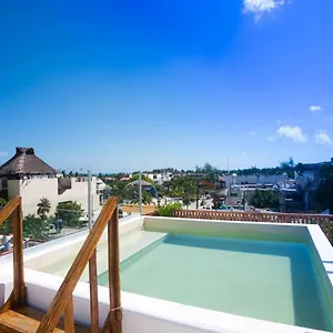 la-housefina-planta-1.quintano-roohotels.com/